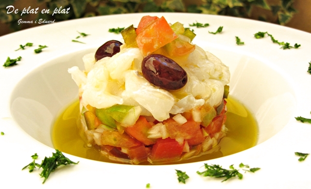 Esqueixada de Bacallà marinat amb vinagreta de fals pil-pil.